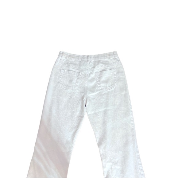 WHITE DG2 DENIM WITH STRETCH. WHITE FLARE. SIZE 2 - Picture 4 of 9